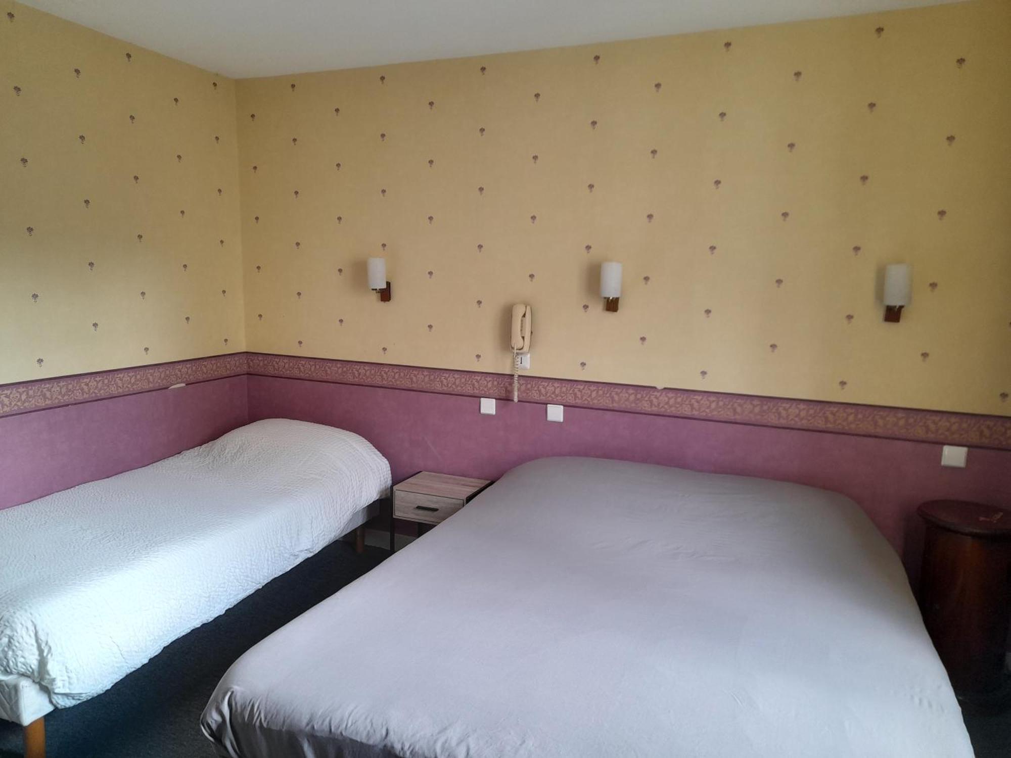 Hotel La Tete Noire Montrichard Esterno foto