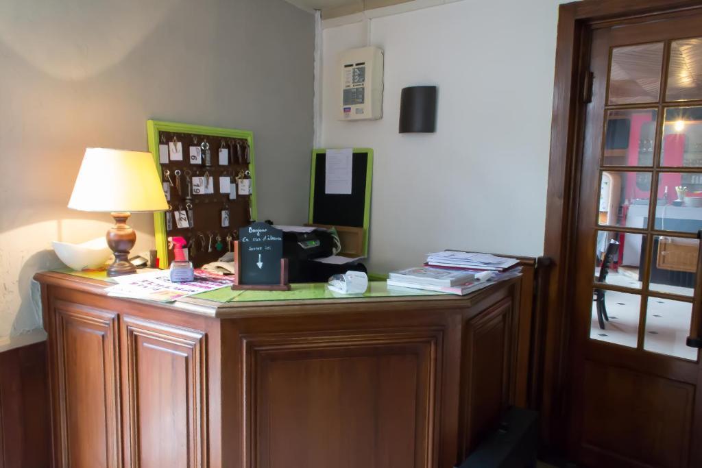 Hotel La Tete Noire Montrichard Esterno foto